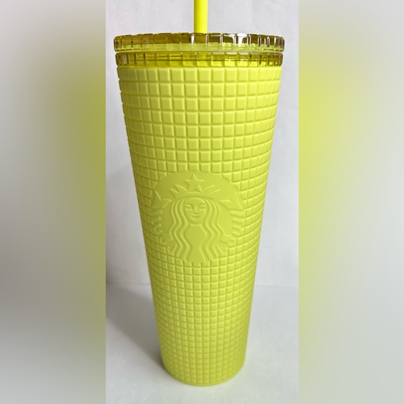 Starbucks Winter 2022 Yellow Soft Touch Grid 24oz Tumbler - Picture 2 of 5